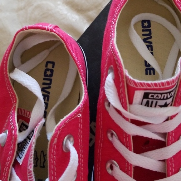New converse SOLD - Picture 2 of 4